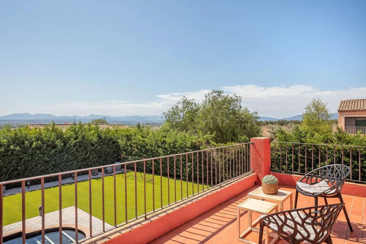 Flateli Peralada Villa Spain