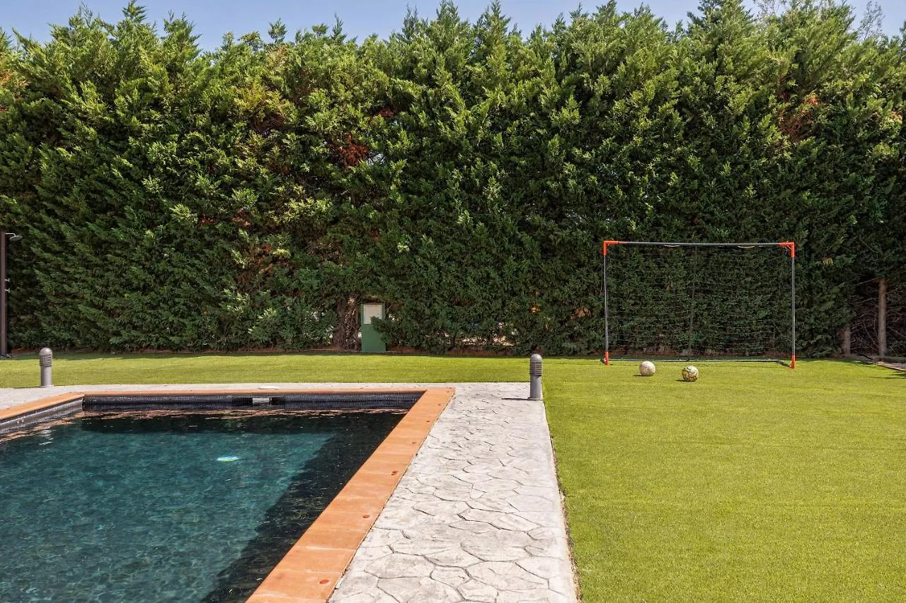 Flateli Peralada Villa Spain