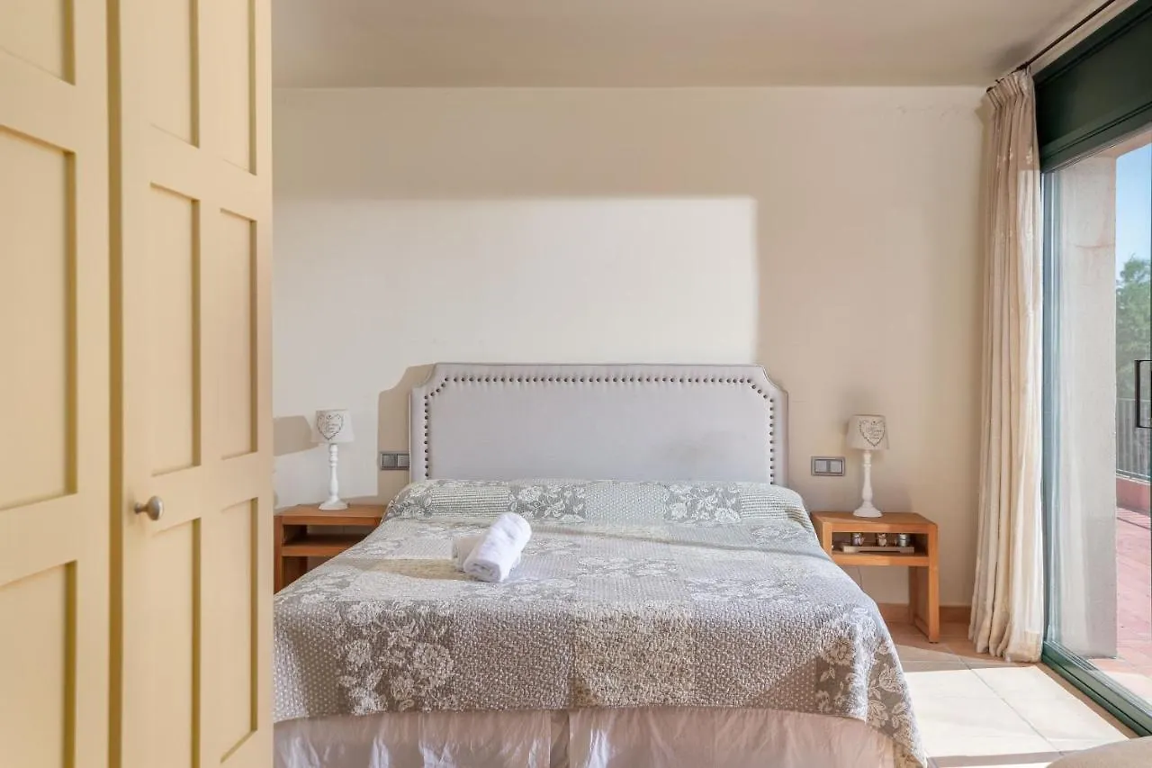 Flateli Peralada Villa